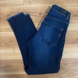 Dark Ankle Jeans Short